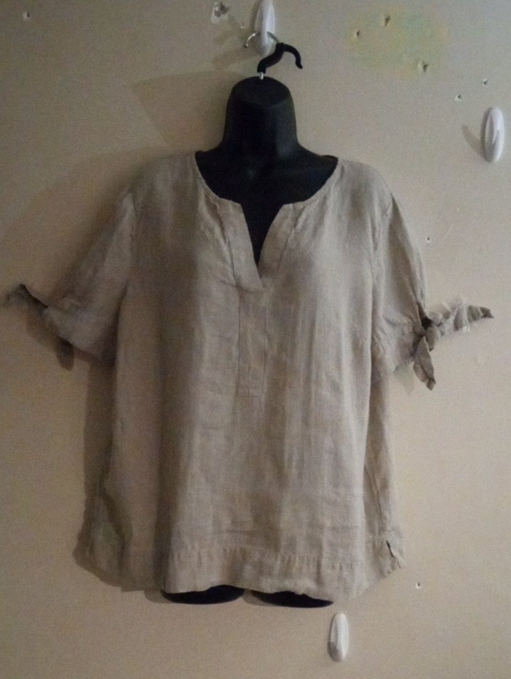 Linen Split-Neck Tunic Top in Taupe